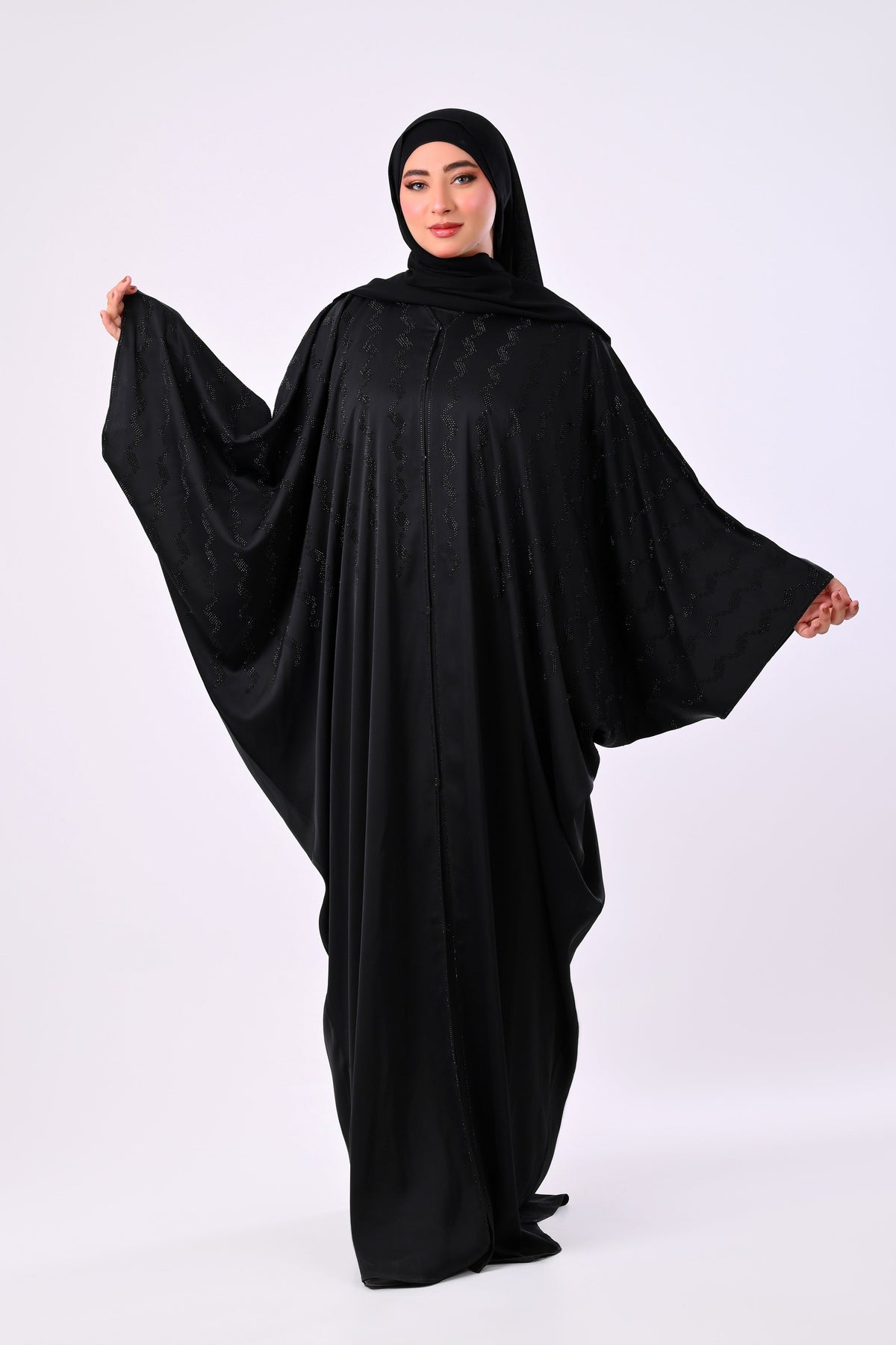 عباية متعرجة لامعة